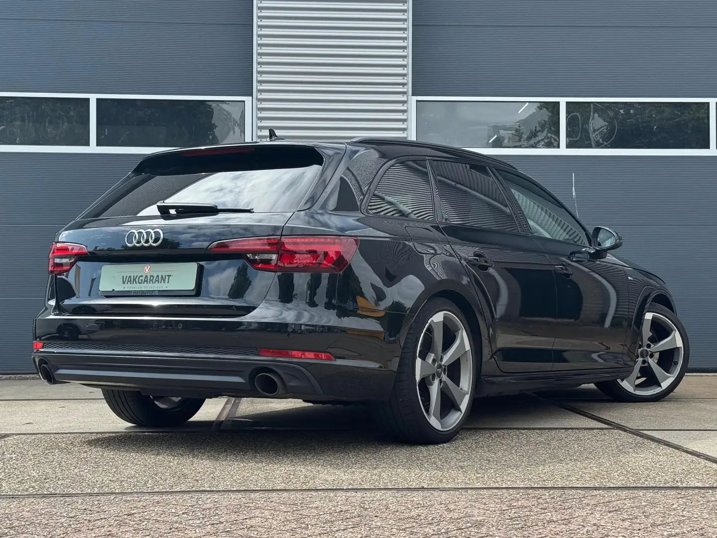Audi A4 Avant 2.0 TFSI MHEV Sport S Line Black Edition |St Negro - 2
