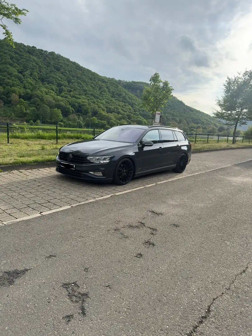 Volkswagen Passat Variant Business Grau - 1