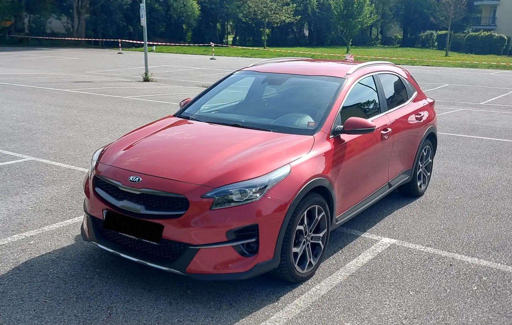 Kia XCeed Gold 1.5 TGDI Hybrid Automatik Rot - 2