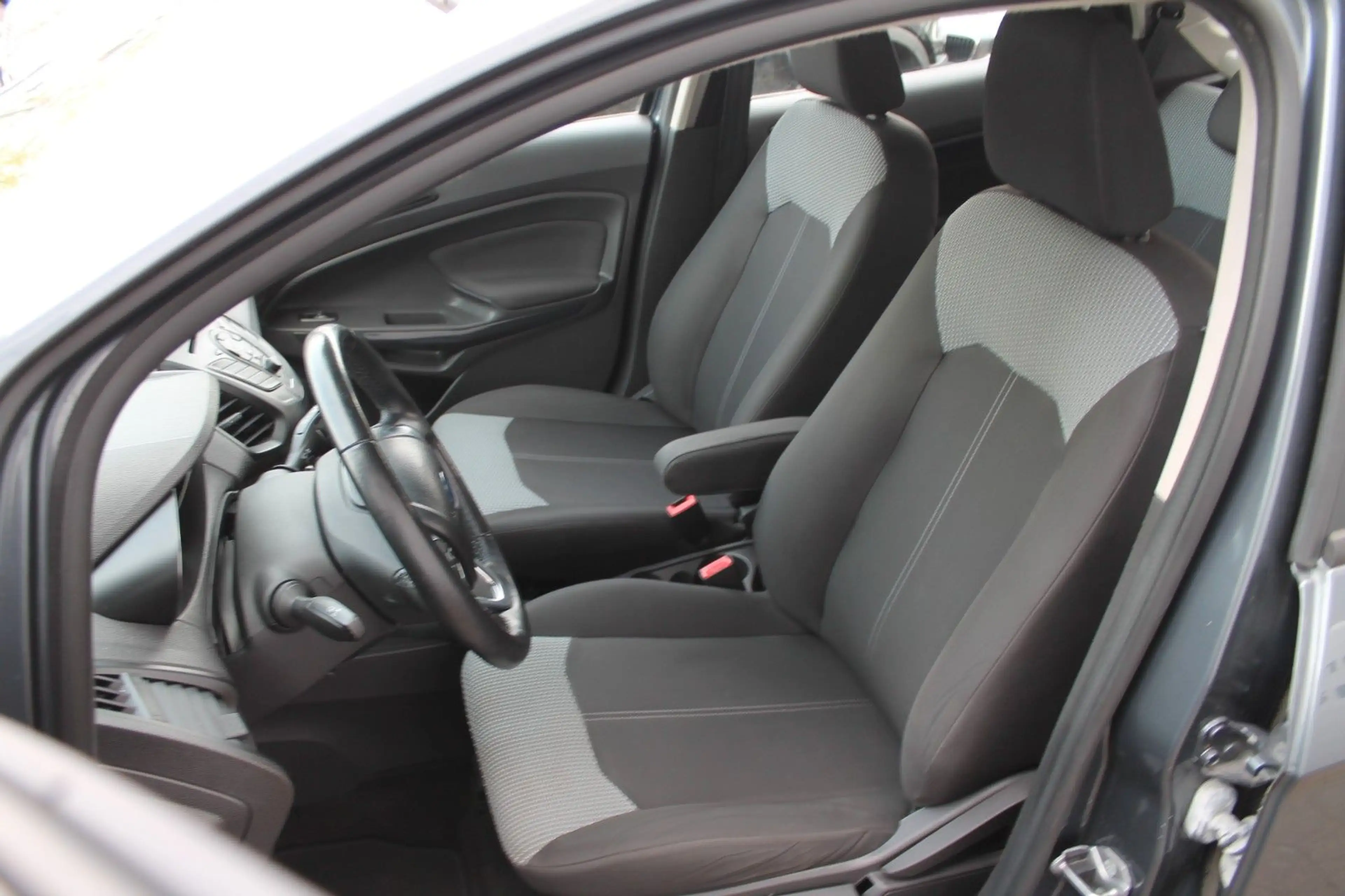 Ford EcoSport Trend *TÜV-NEU* — photo 14