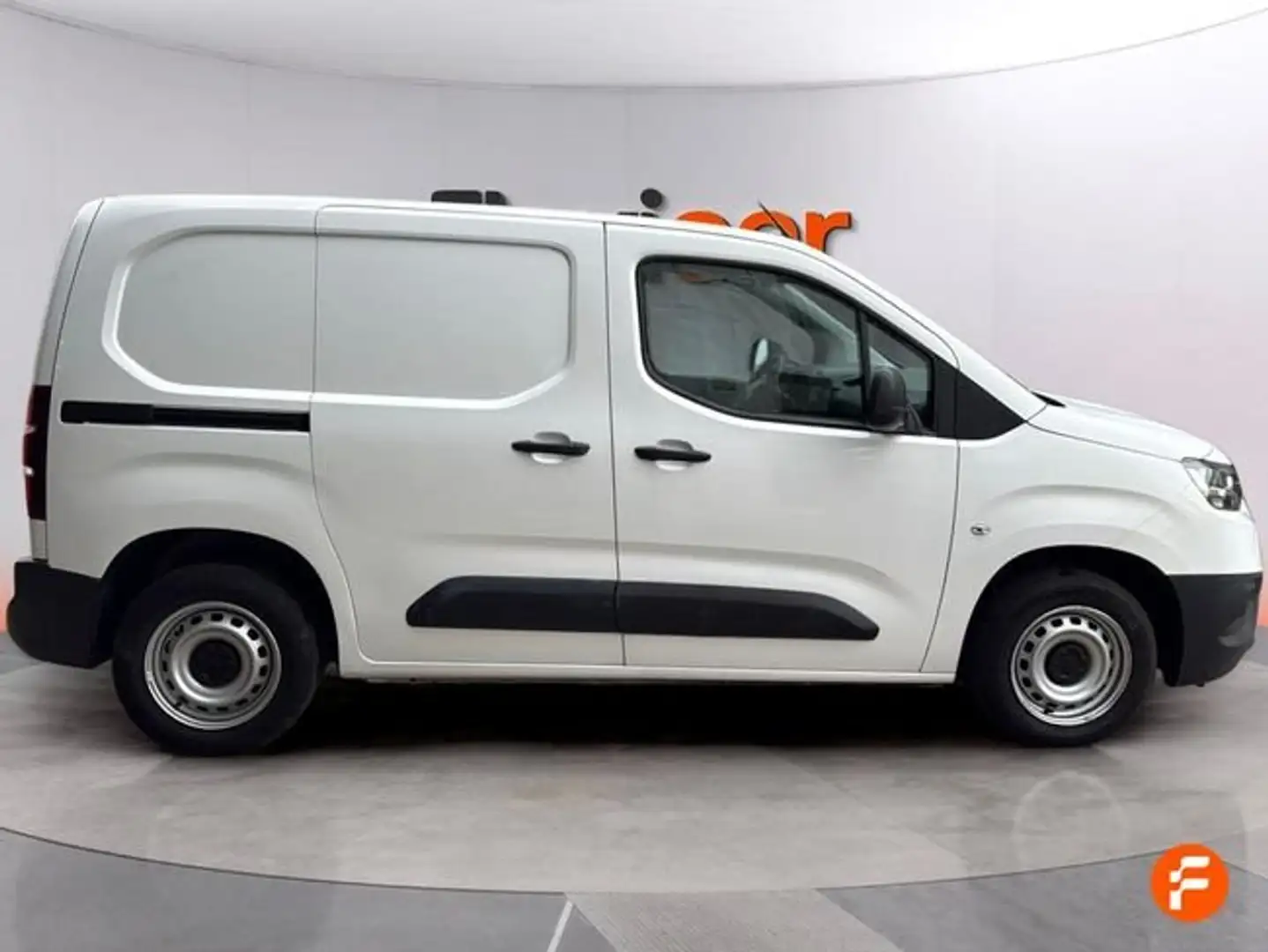 Toyota Proace City 1.5D 75kW (100CV) GX Media Blanco - 2