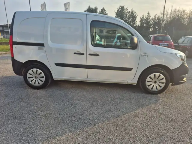 Mercedes-Benz Citan view 2