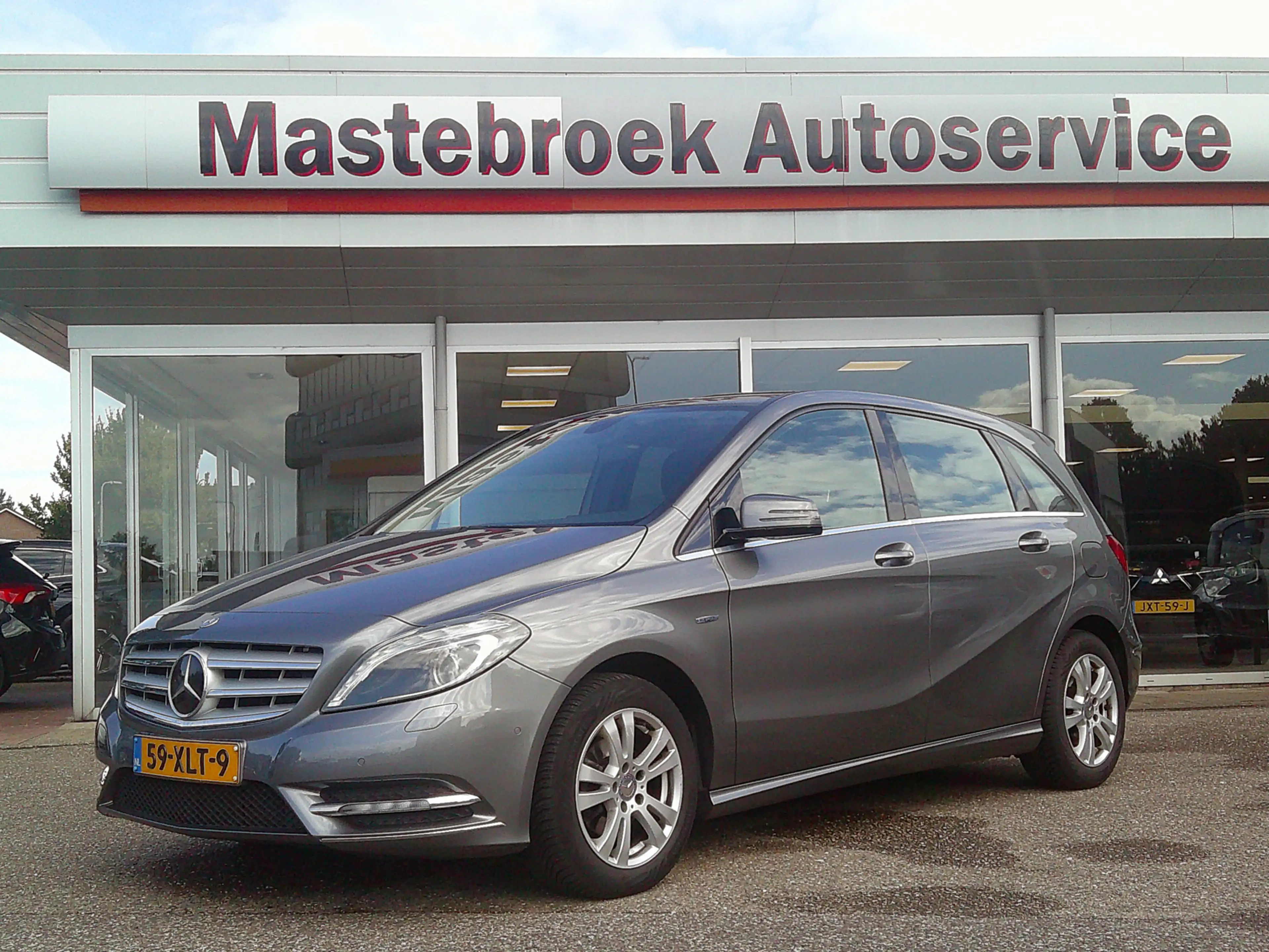 Mercedes-Benz B 180 Ambition Staat in Hardenberg