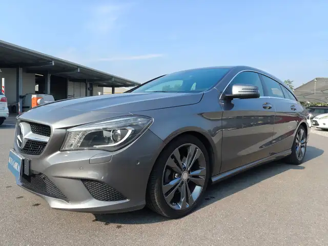 Mercedes-Benz CLA 200 CLA Shooting Brake - X117 Shooting Brake d (cdi) Premium auto