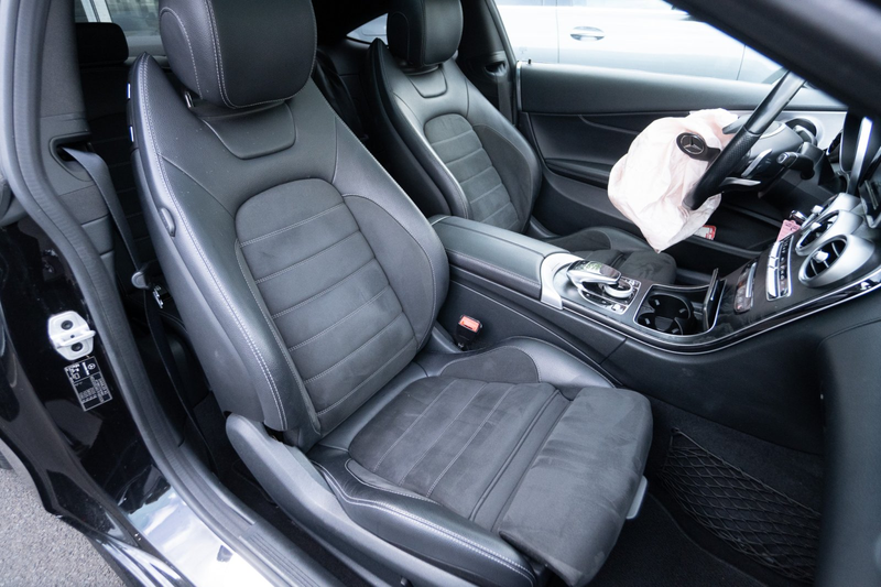 Mercedes-Benz C 250 AMG Line Pano — photo 14