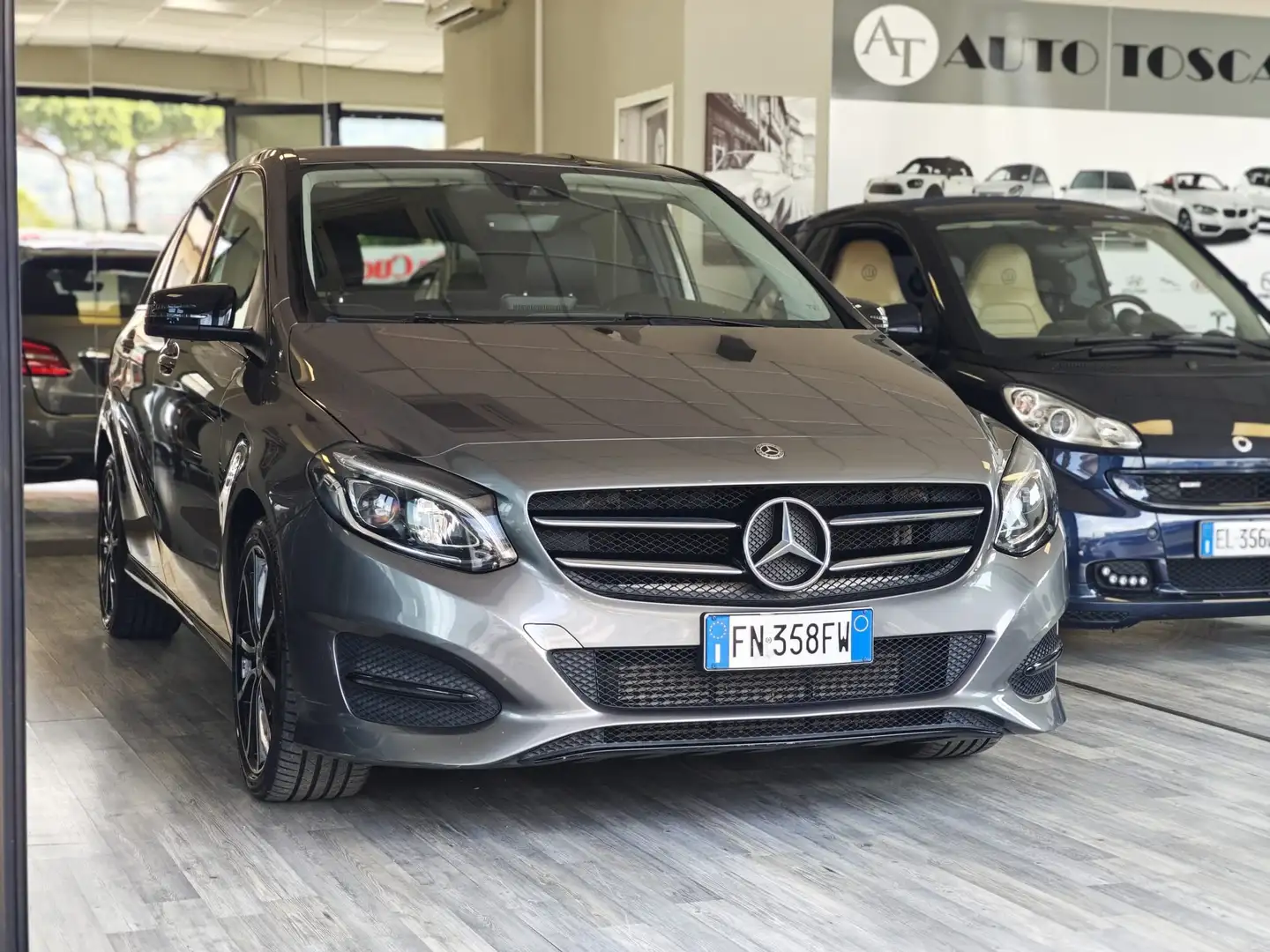 Mercedes-Benz B 180 B 180 d (cdi) Premium Grigio - 2