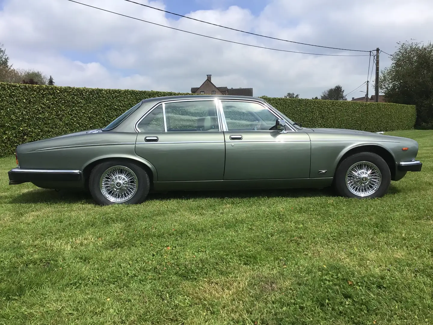 Jaguar XJ12 Version Daimler Grün - 2