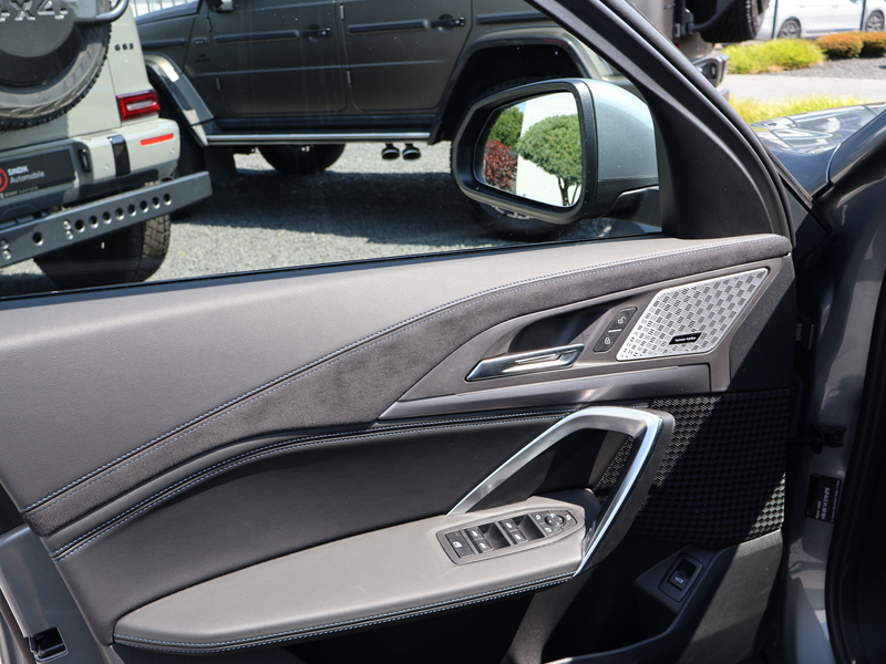 BMW X2 20d xDrive M Sport Pano-AHK-Kamera-HeadUp-ACC — photo 12