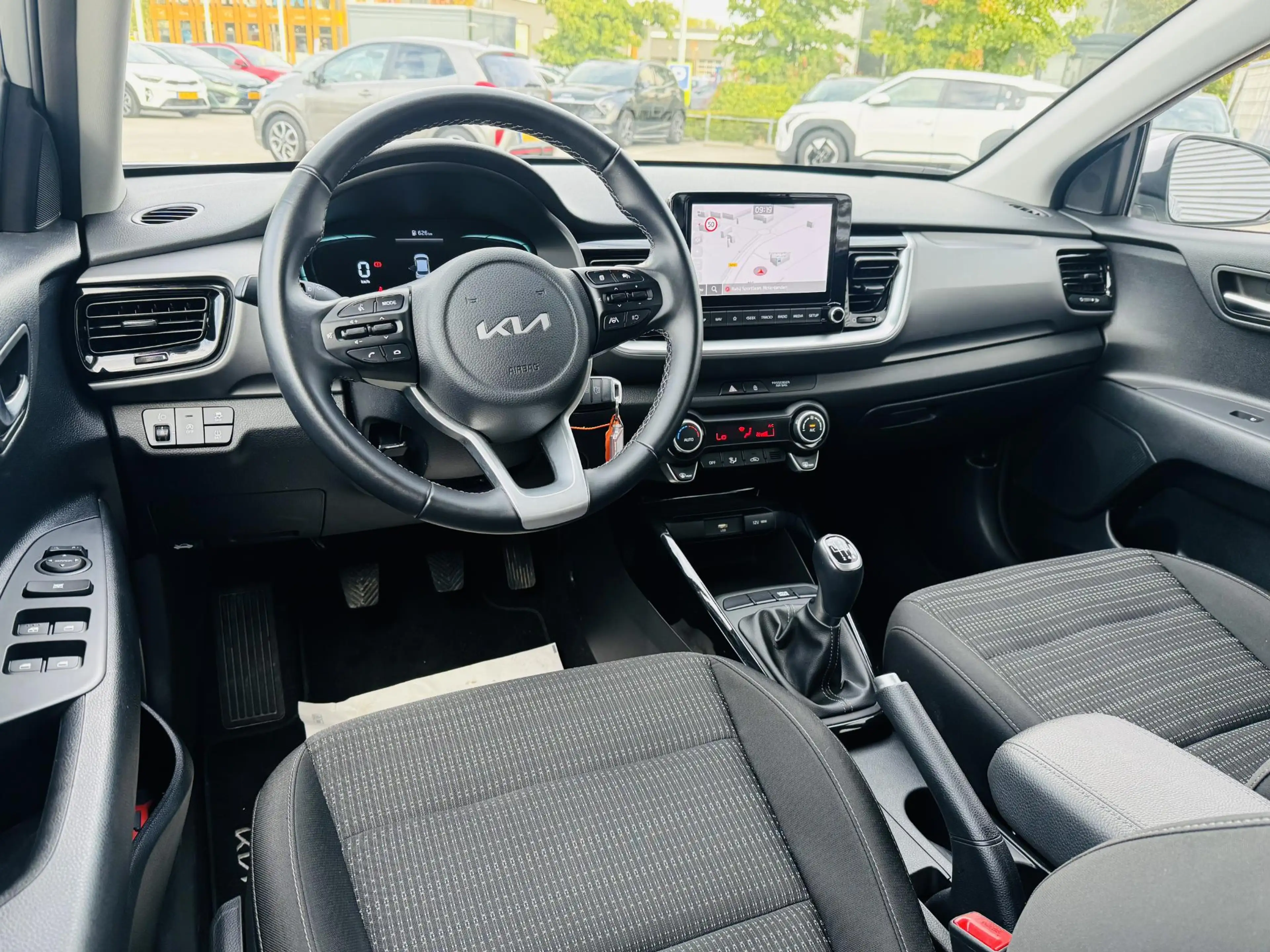Kia Stonic 1.0 T-GDi MHEV DynamicLine Clima | Cruise | Navi | — photo 5
