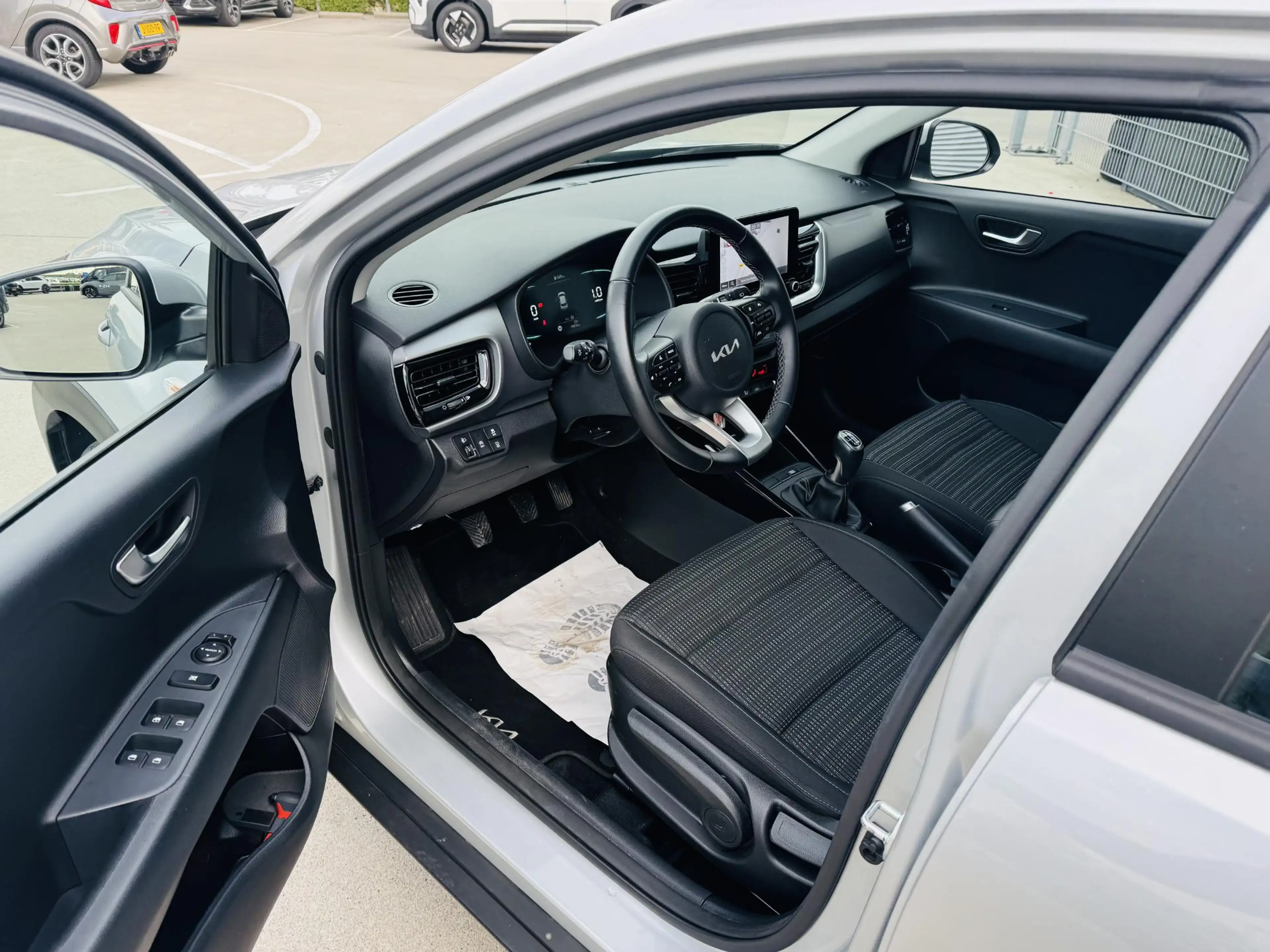 Kia Stonic 1.0 T-GDi MHEV DynamicLine Clima | Cruise | Navi | — photo 3