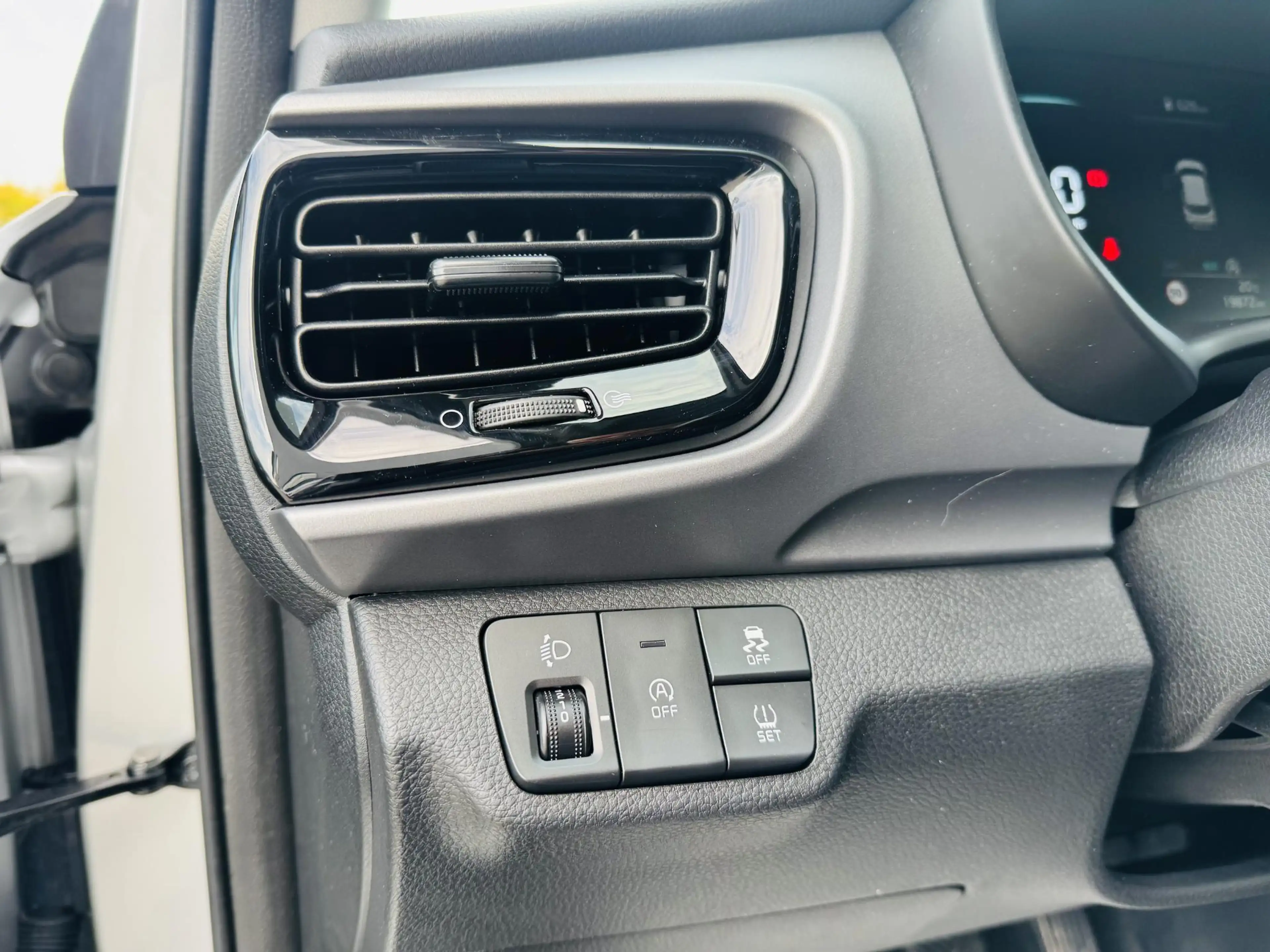 Kia Stonic 1.0 T-GDi MHEV DynamicLine Clima | Cruise | Navi | — photo 13