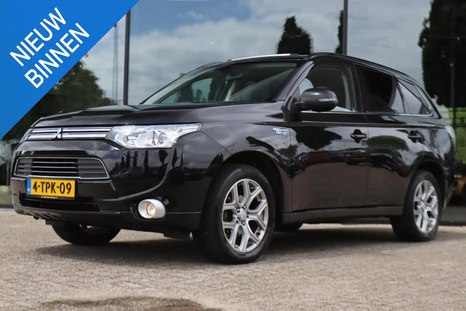 Mitsubishi Outlander 2.0 PHEV 4WD INSTYLE | PANO | LEDER | NAVI | TREKH Noir - 1
