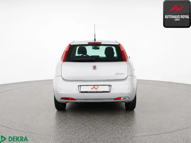 Fiat Punto view 4