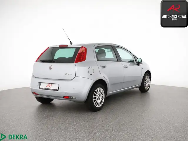 Fiat Punto view 5