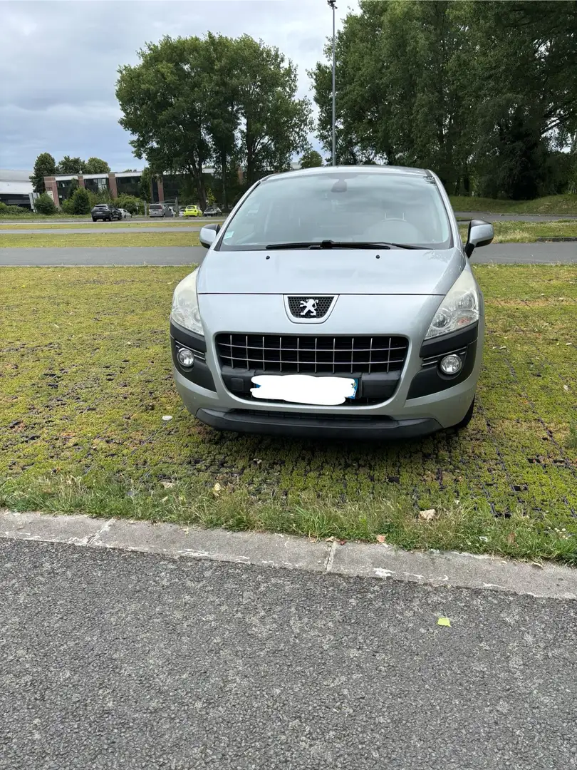 Peugeot 3008 1.6 HDi 112ch FAP Business Pack - 2