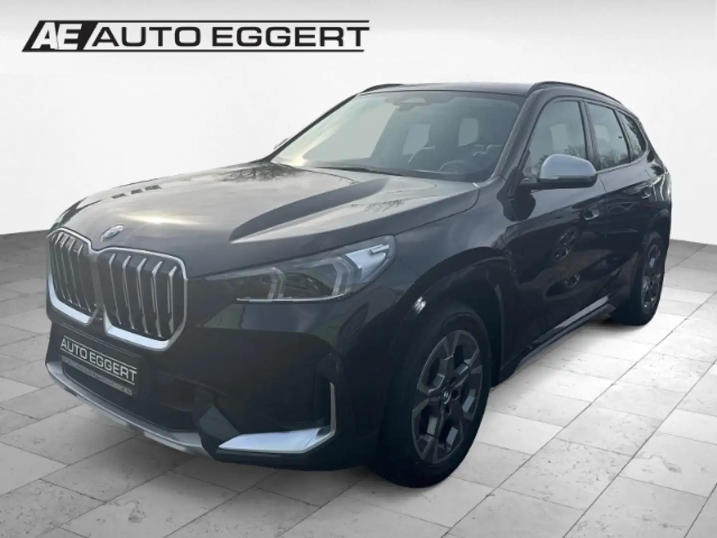 BMW X1 sDrive 18i xLine Aut,Navi, AHK- Park-Assist. Memor Zwart - 1