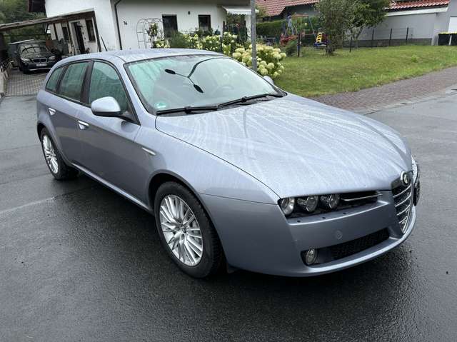 Alfa Romeo 159 Sportwagon 1.8 TBI 16V mit Winterräder