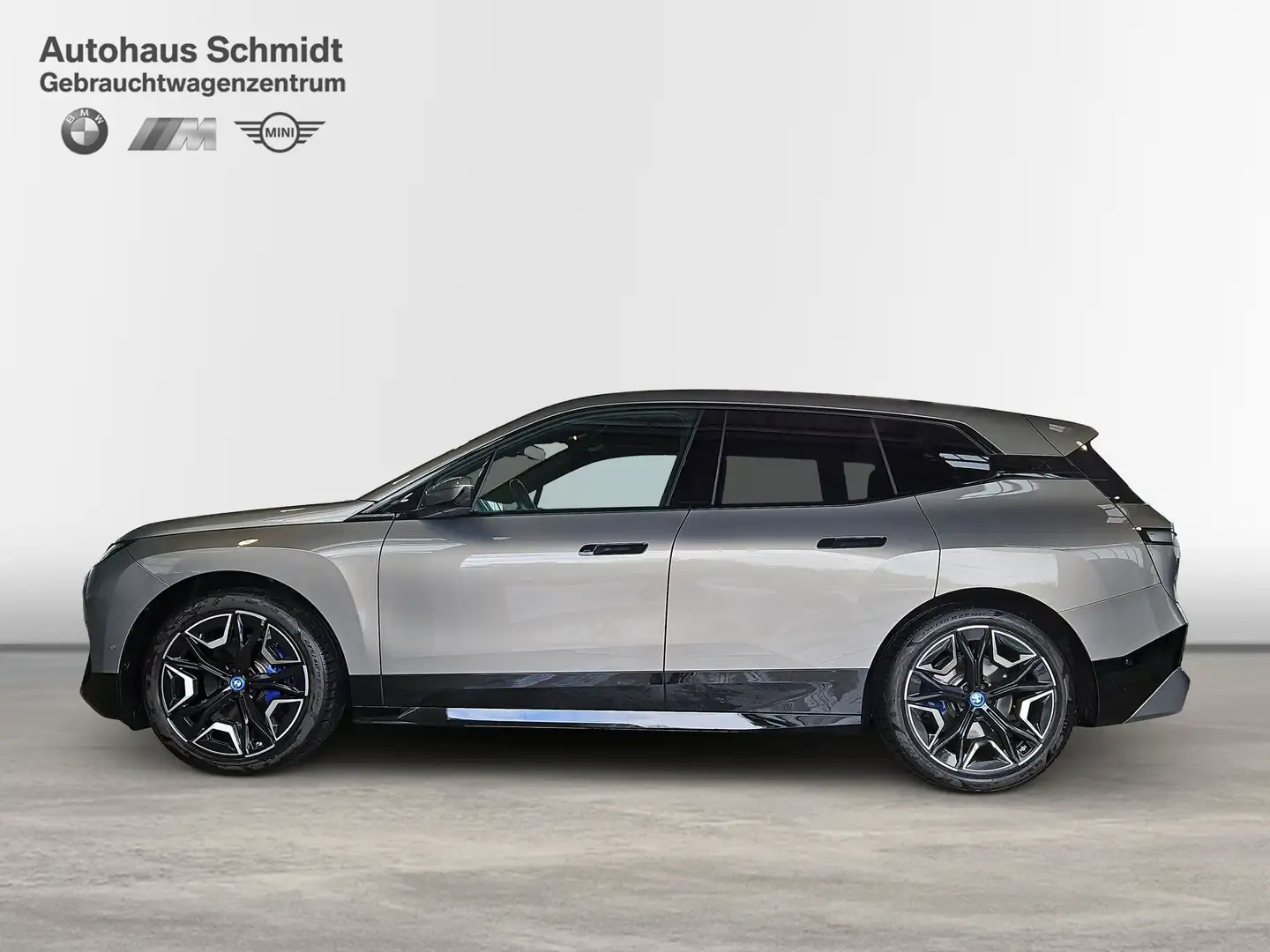 BMW iX xDrive50 652€ netto*Sportpaket*SkyLounge*AHK*H&K*D Šedá - 2