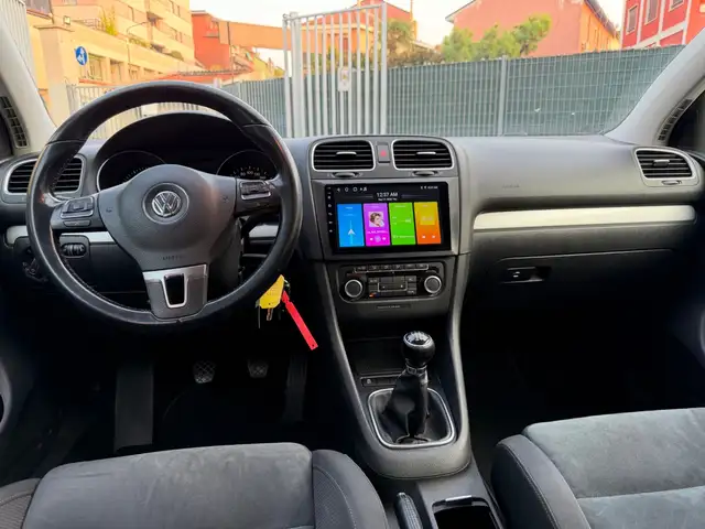Volkswagen Golf view 7