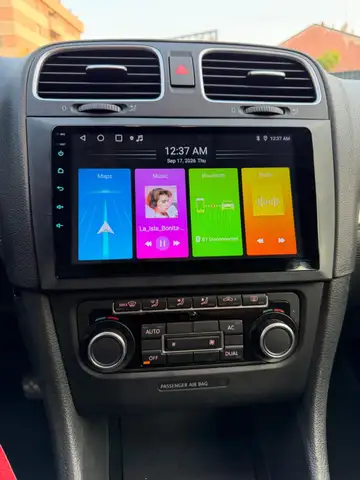 Volkswagen Golf view 10