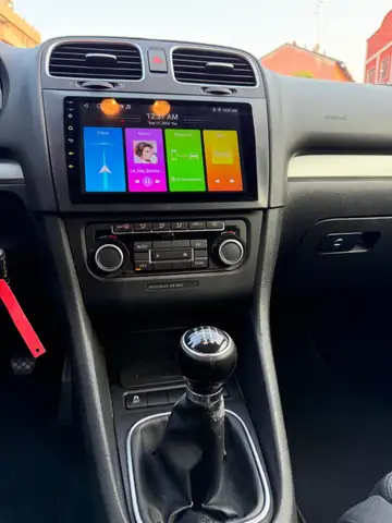 Volkswagen Golf view 9