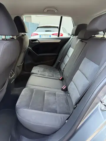 Volkswagen Golf view 6