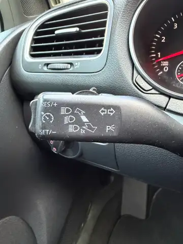 Volkswagen Golf view 11