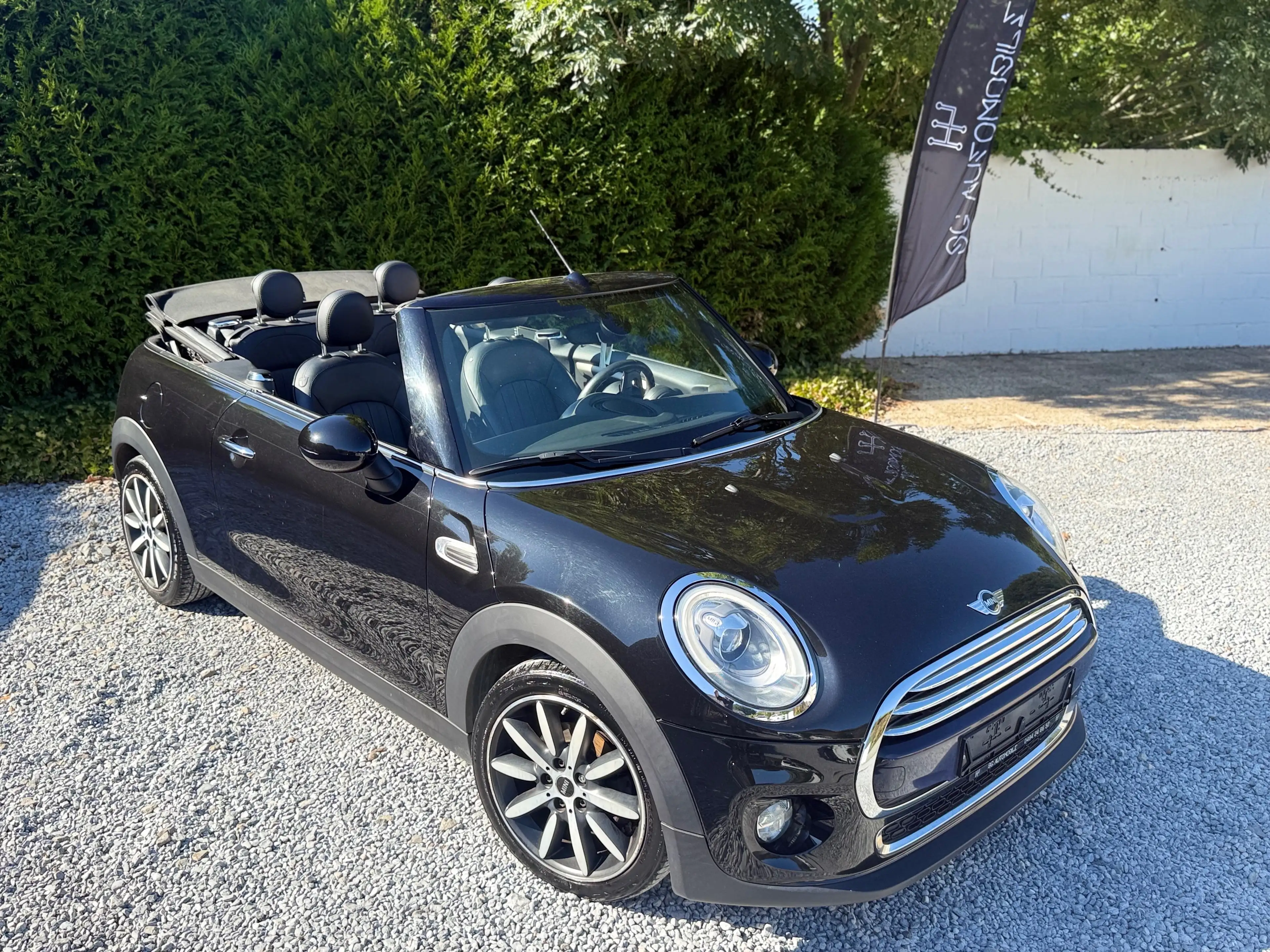 MINI Cooper D Cabrio Mini Cabriolet 1.5 D Cooper , cuir , navi , capteur , GARANTIE 12 mois