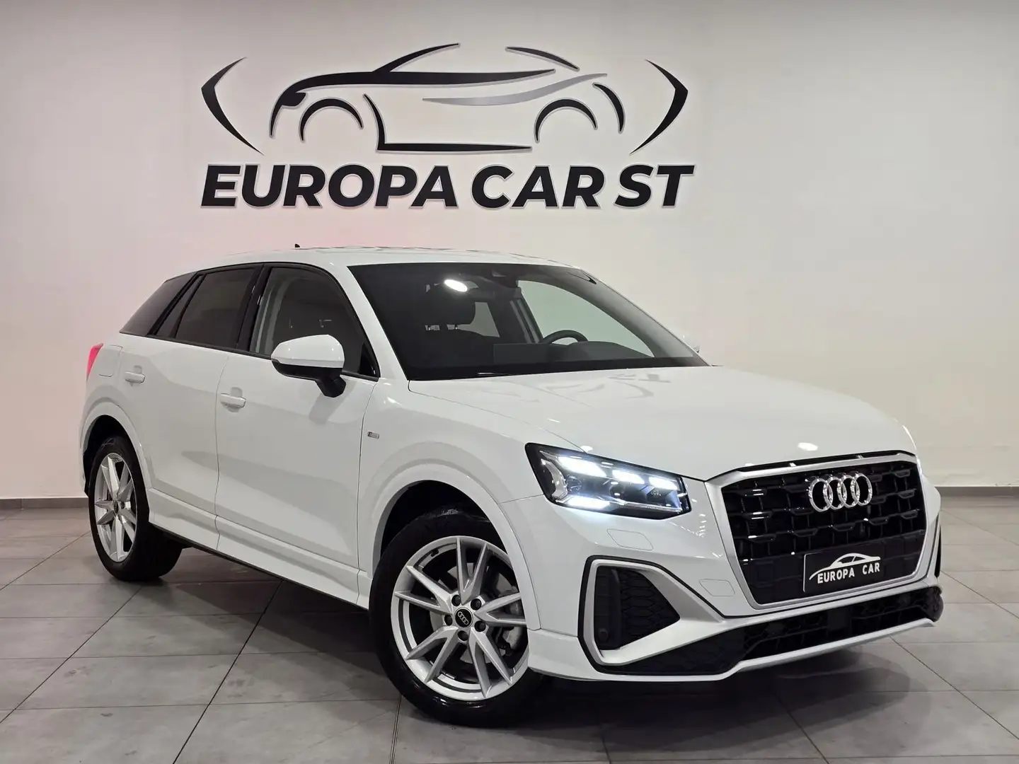 Audi Q2 2.0 TDI quattro S tronic Sport Bianco - 2