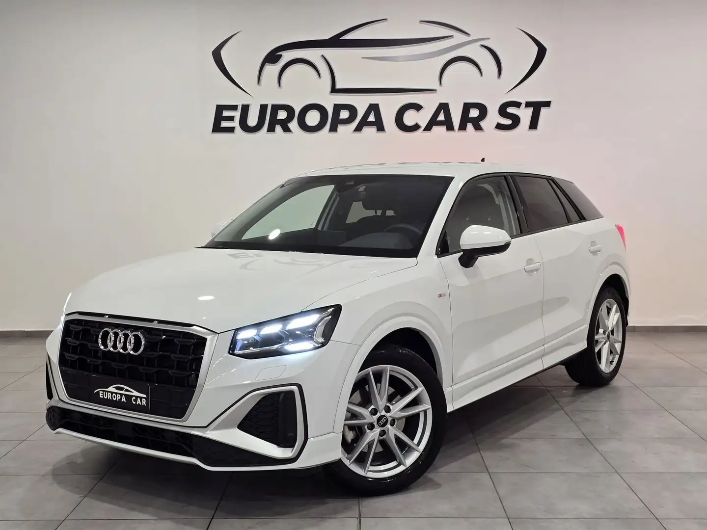 Audi Q2 2.0 TDI quattro S tronic Sport Bianco - 1
