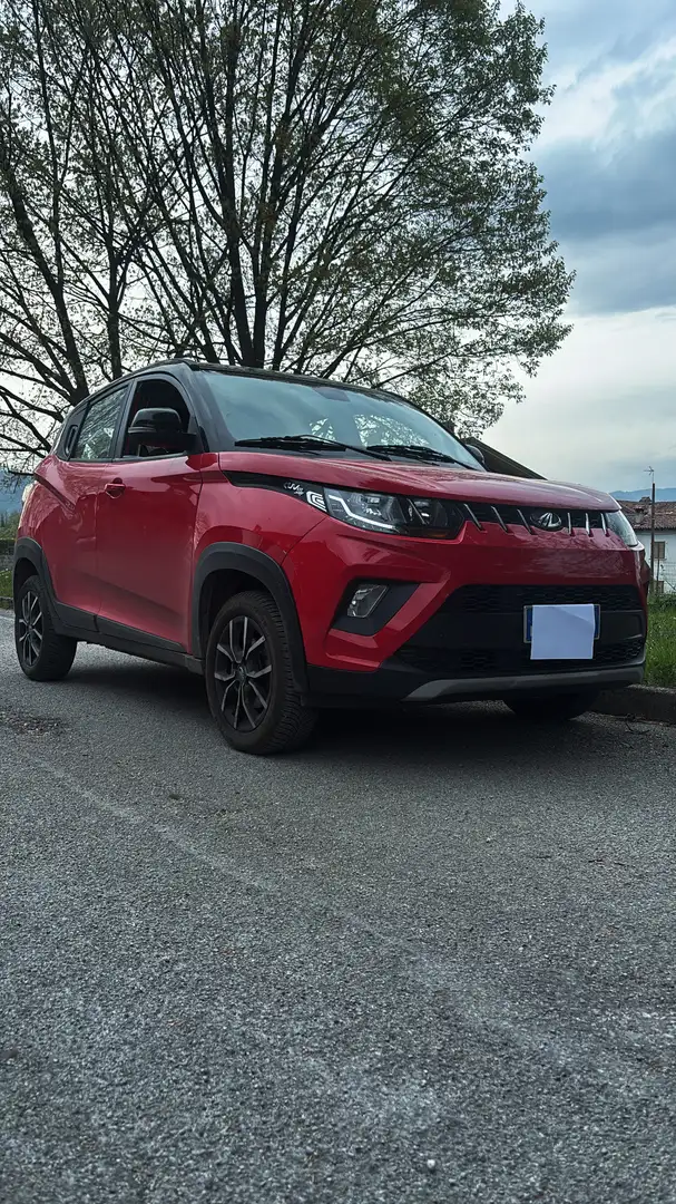 Mahindra KUV100 1.2 K8 - 1