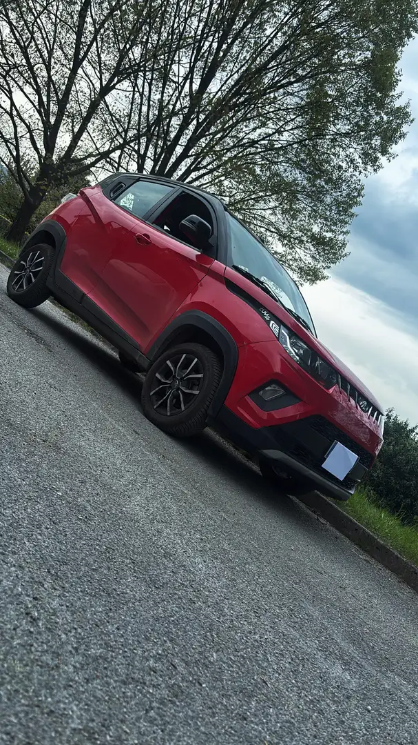 Mahindra KUV100 1.2 K8 - 2