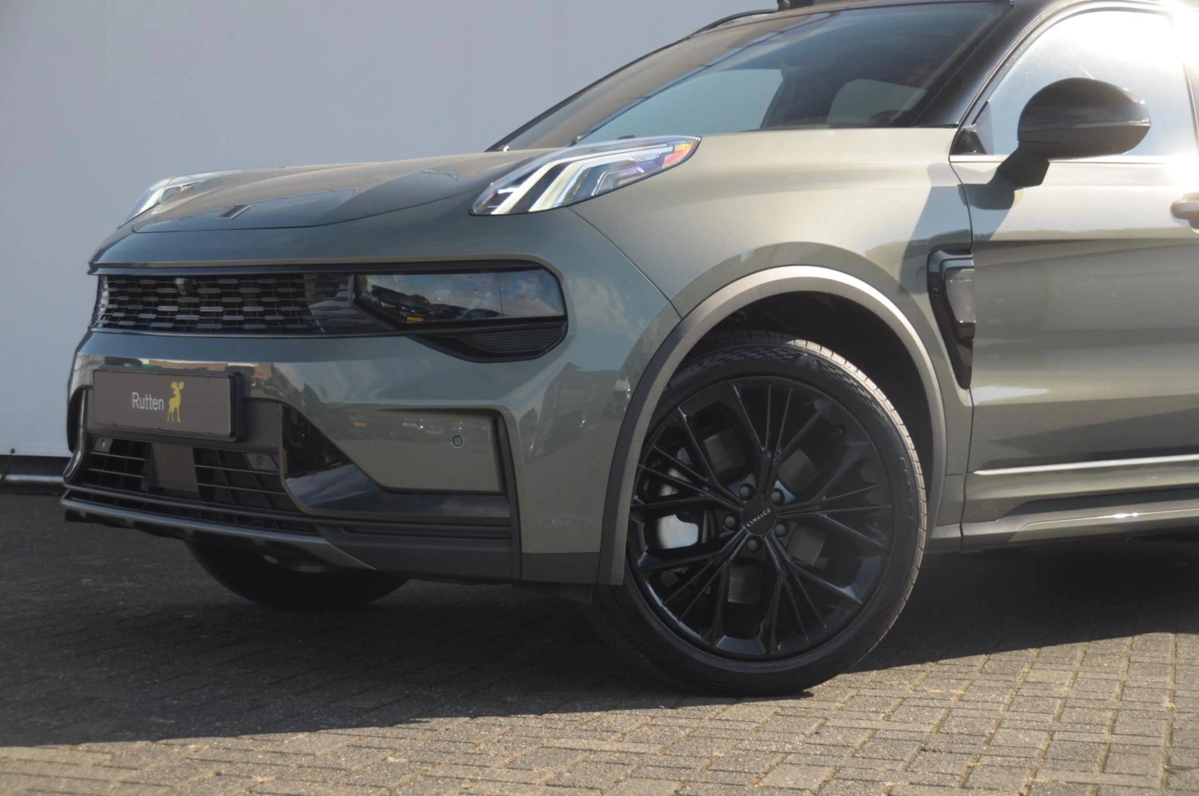 Lynk & Co 01 276PK Automaat More / Adaptive cruise control / Le — photo 9