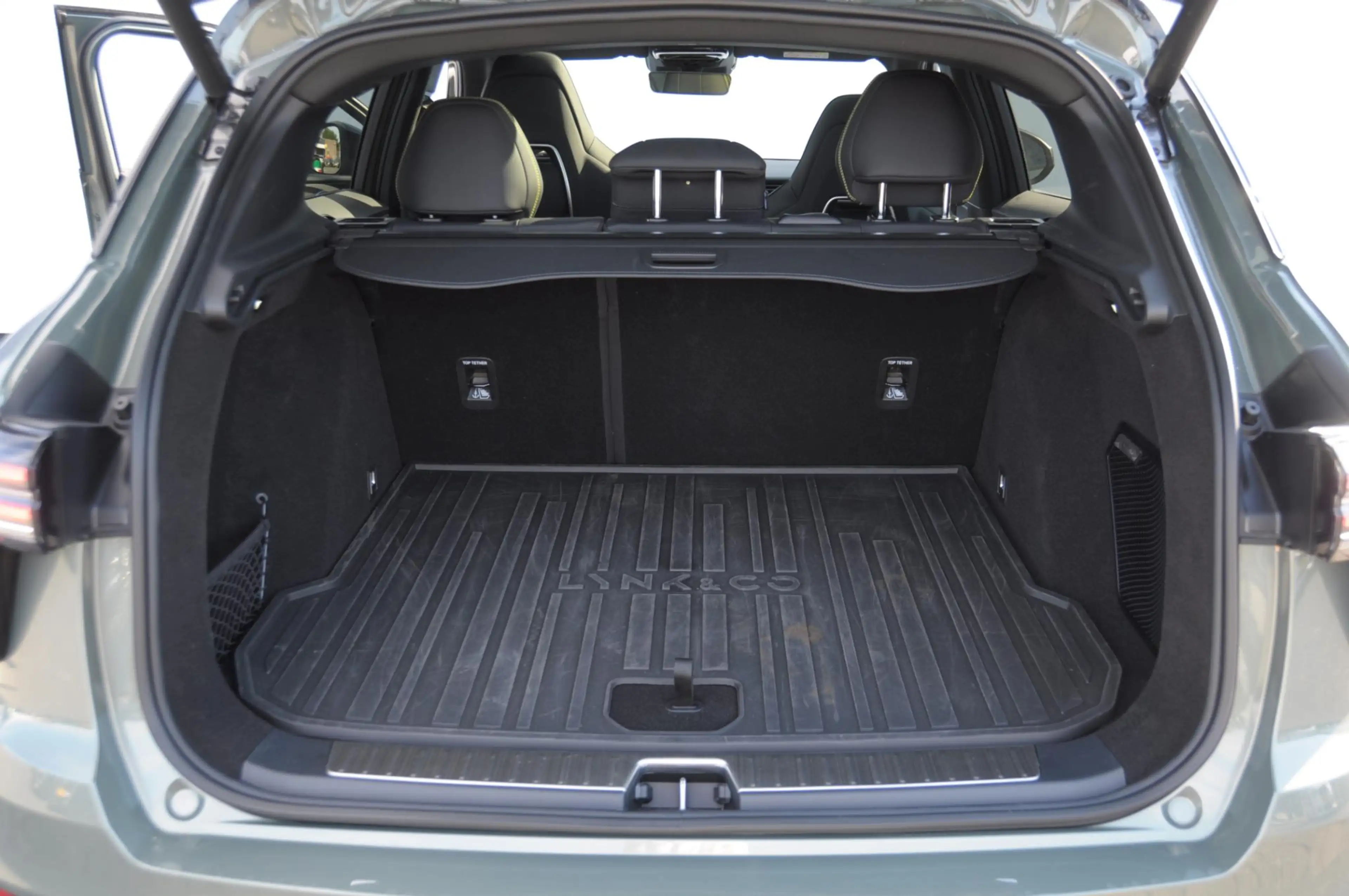 Lynk & Co 01 276PK Automaat More / Adaptive cruise control / Le — photo 22