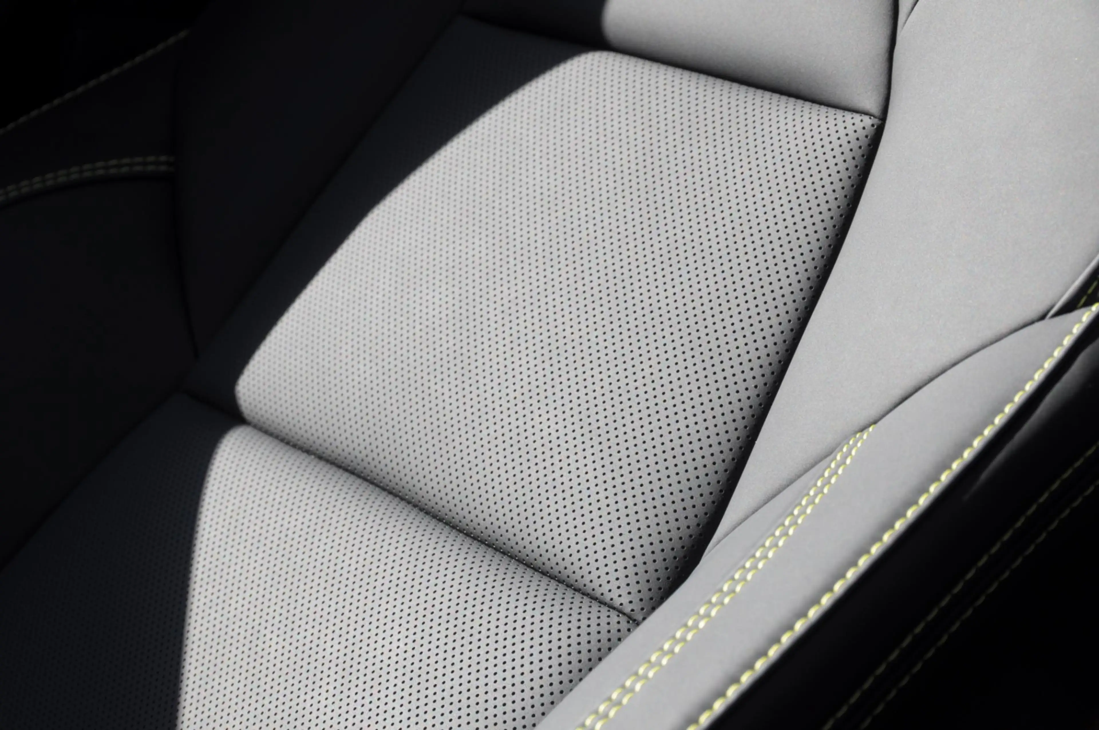 Lynk & Co 01 276PK Automaat More / Adaptive cruise control / Le — photo 28