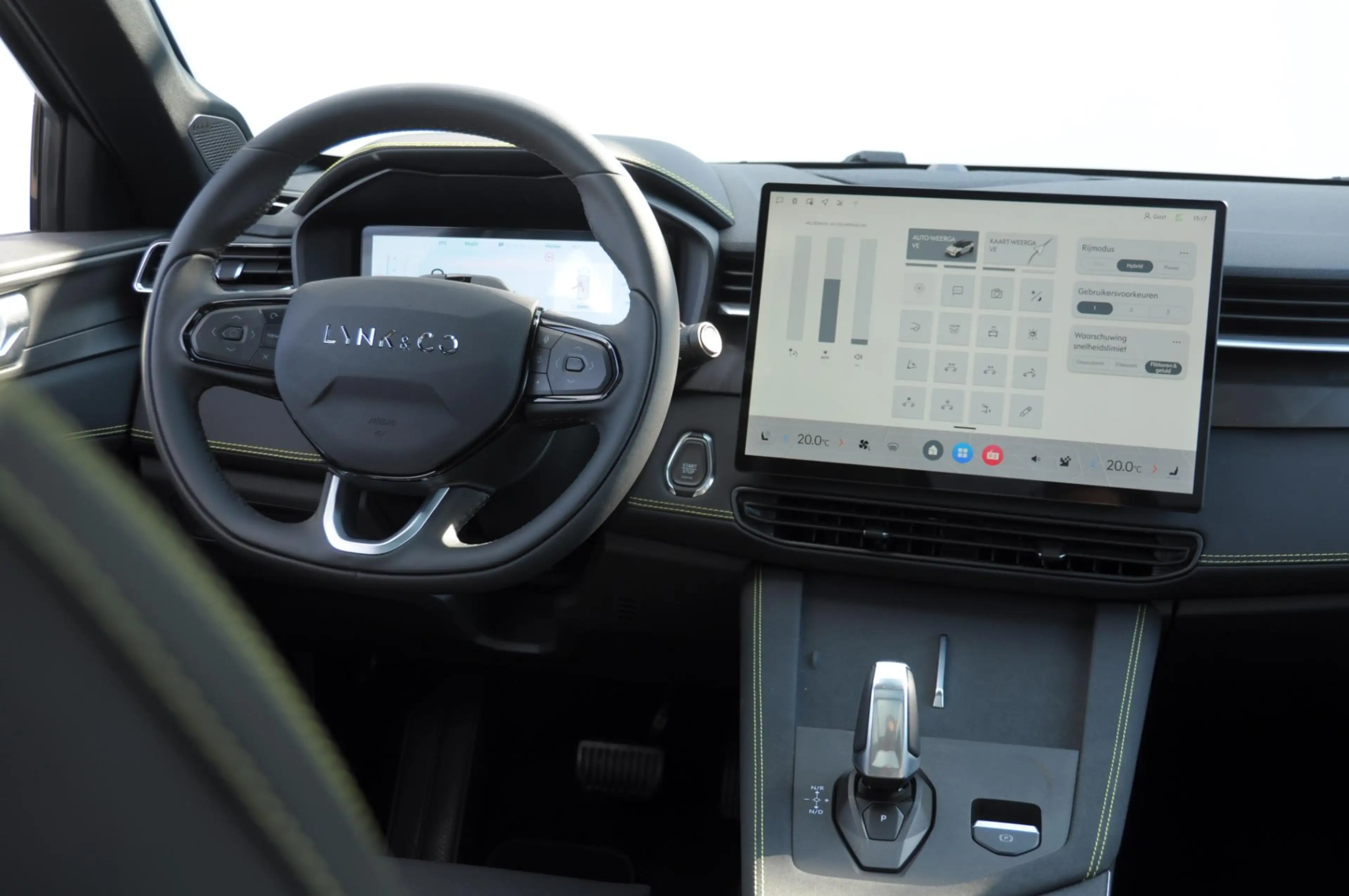 Lynk & Co 01 276PK Automaat More / Adaptive cruise control / Le — photo 27