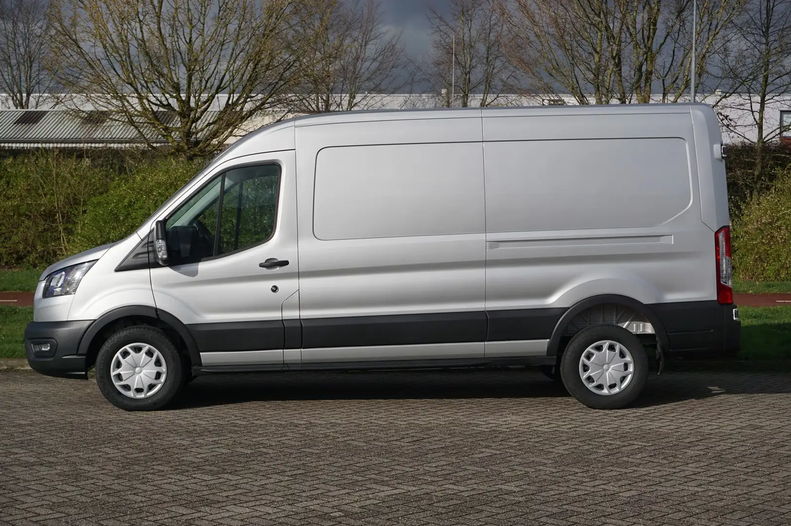 Ford Transit 350L 170PK L3H2 Trend Aut Airco Cruise, Camera, Tr Argent - 2