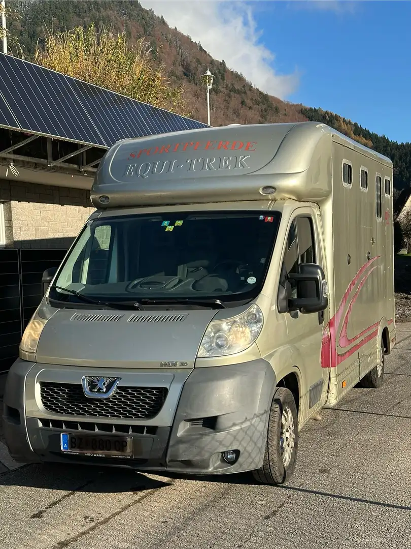 Peugeot Boxer Pferdetransporter Equi Trek Sonic 3,0 HDi Gold - 1