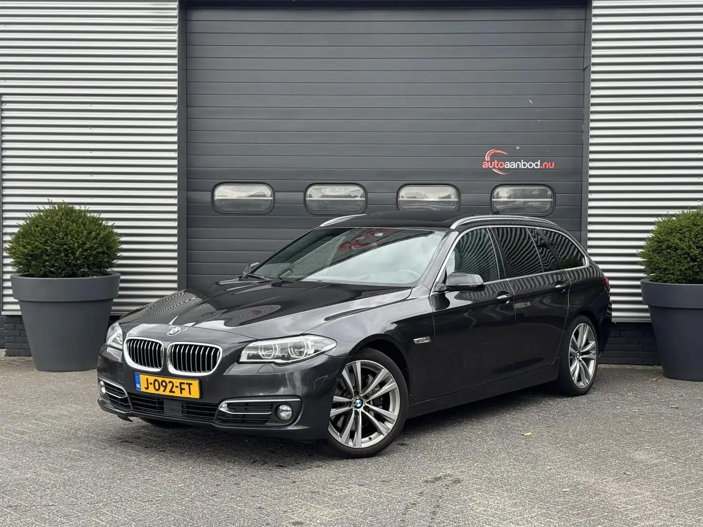 BMW 535 5-serie Touring 535xd Luxury Edition | Panoramadak Grigio - 1