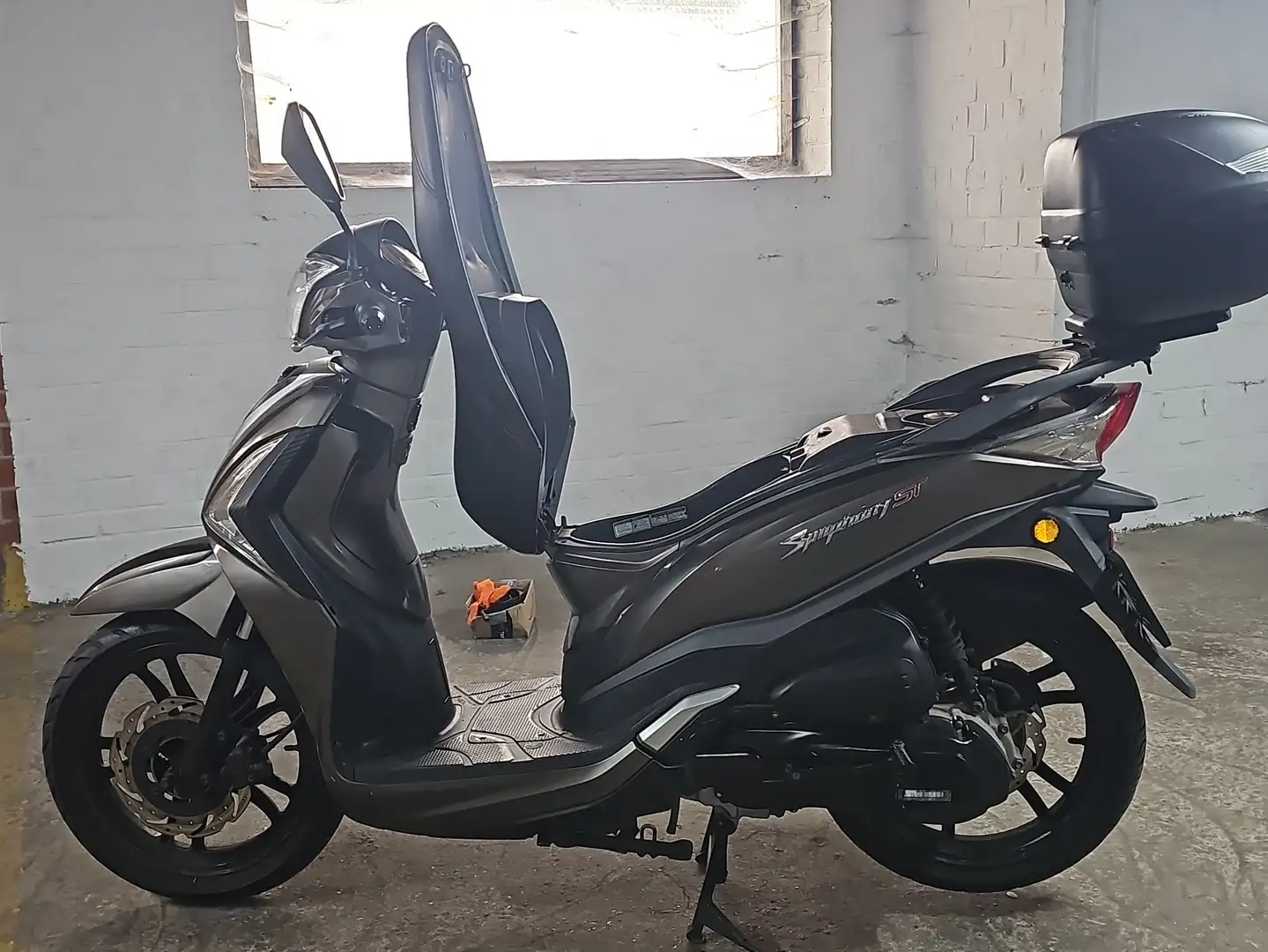 SYM Symphony 125 ST Gris - 1