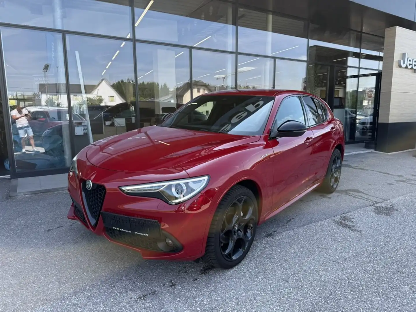 Alfa Romeo Stelvio Ti + Veloce Paket 2,2 210 AT8 Q4 Rot - 1