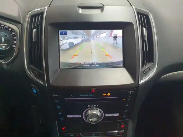 Ford S-Max view 14