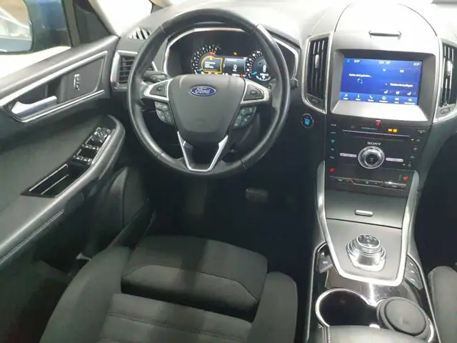 Ford S-Max view 5
