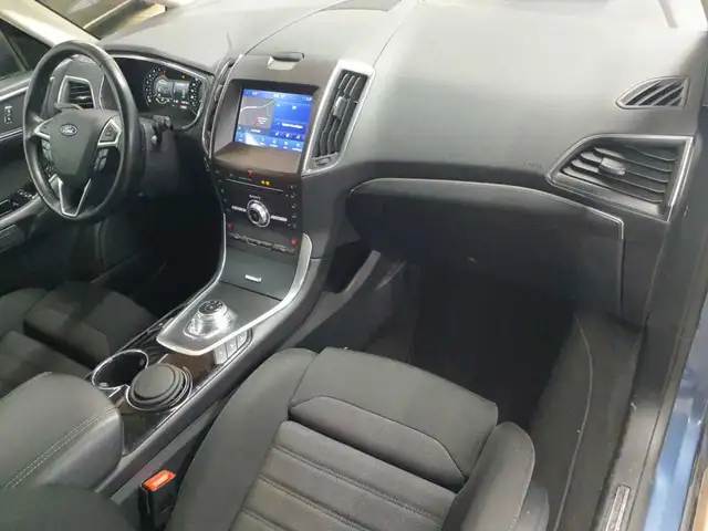 Ford S-Max view 13