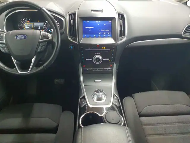 Ford S-Max view 6
