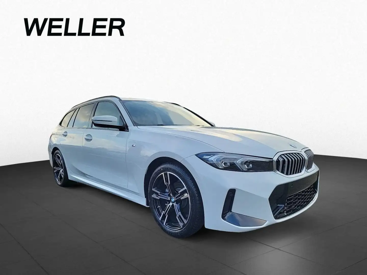 BMW 318 i Touring M Sport auto Bílá - 1
