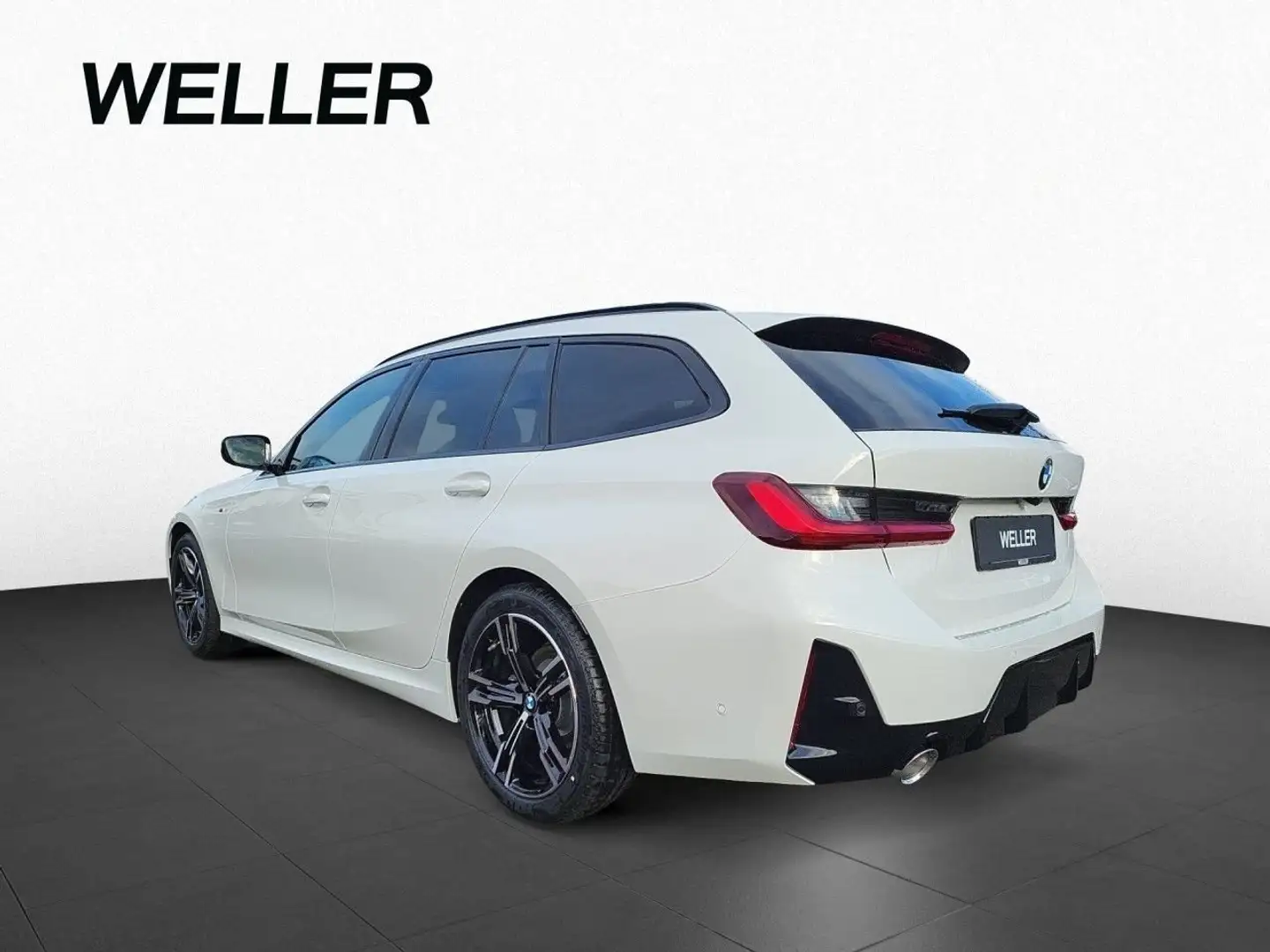 BMW 318 i Touring M Sport auto Bílá - 2