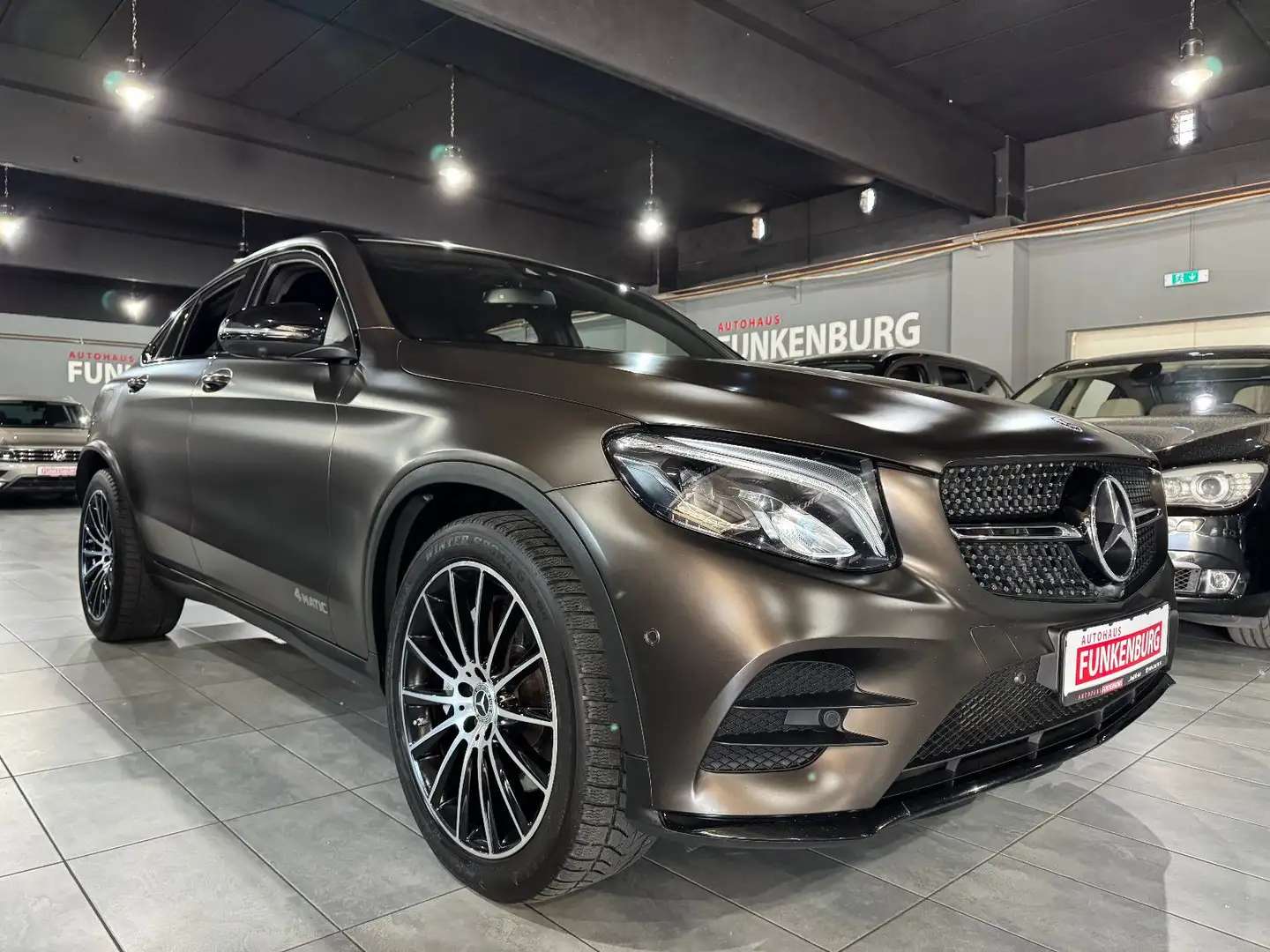 Mercedes-Benz GLC 250 d Coupe MAGNO AMG/AUT/STHZ/AHK/LED/SHD Marrón - 1