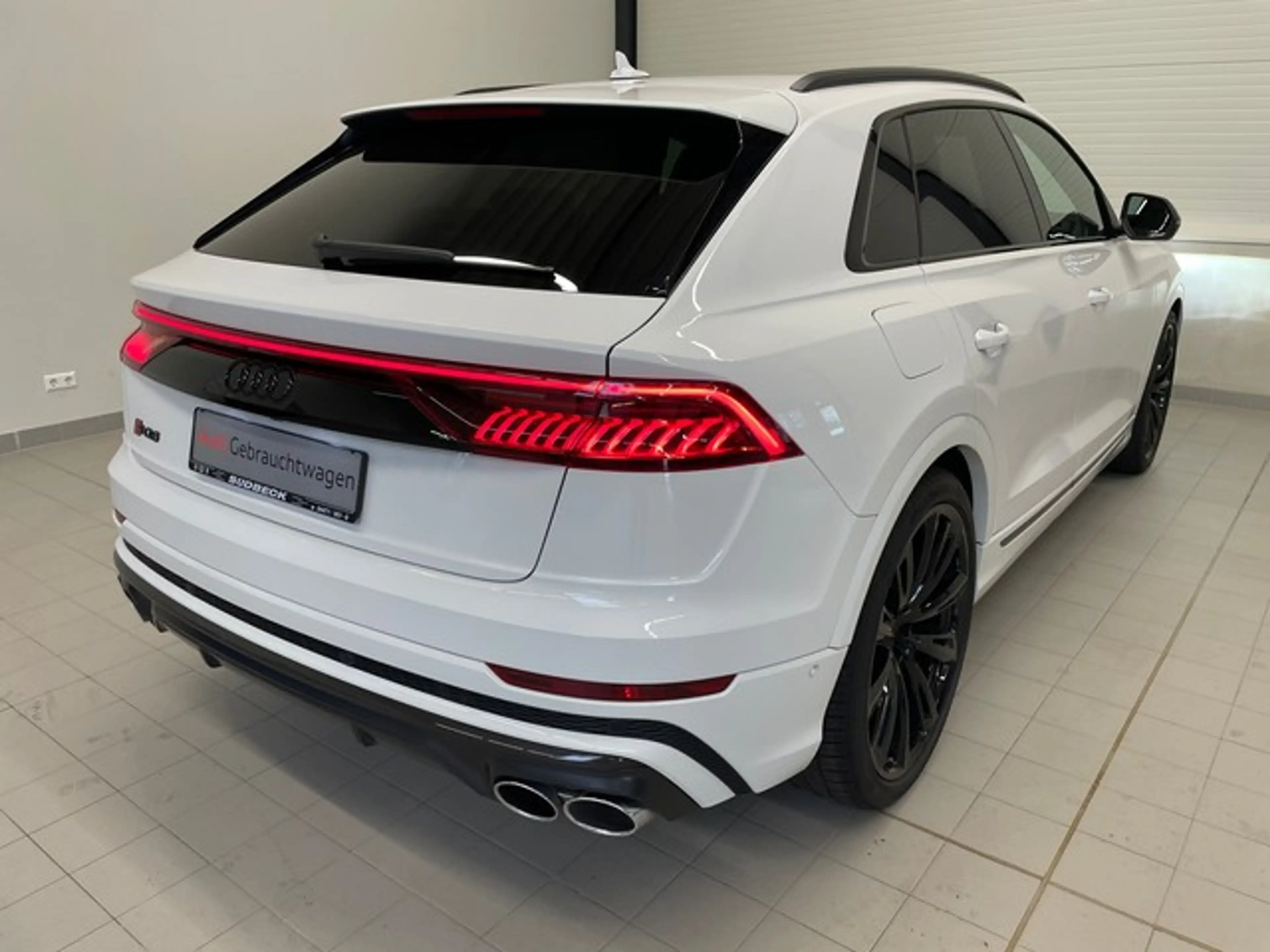 Audi SQ8 4.0 TFSI quattro competition plus — photo 5
