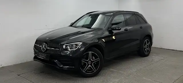 Mercedes-Benz GLC 300 4M AMG NIGHT PANO+AHK+MEMORY+KAMERA+LED+